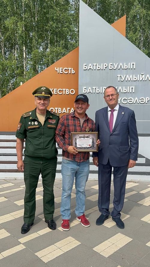 Балтачта бәйрәм уңаеннан бертөркем райондашлар хөрмәтләнде