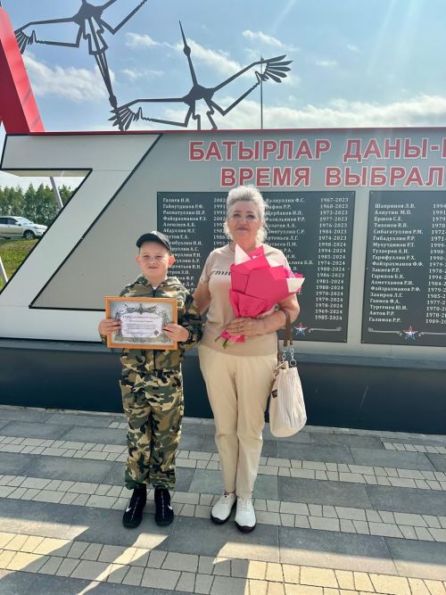Балтачта бәйрәм уңаеннан бертөркем райондашлар хөрмәтләнде