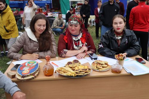 Батыр Менделеевск ёросысь, нош Чеберина – Балтасьысь