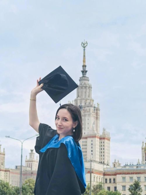 Балтач кызы  Мәскәү дәүләт медицина университетын кызыл дипломга тәмамлады. Котлыйбыз!