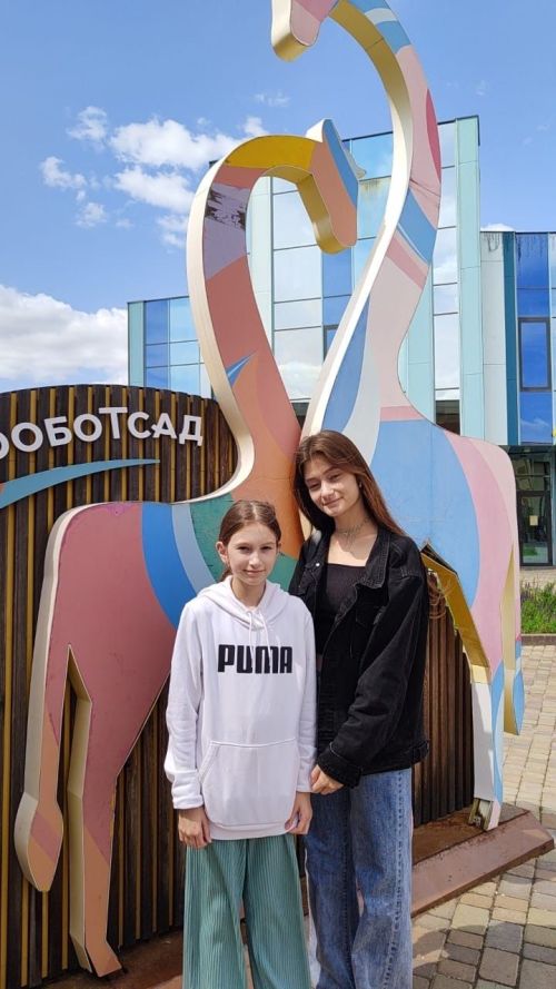 Балтач балаларына бүләк ясадылар. Кемнәр?
