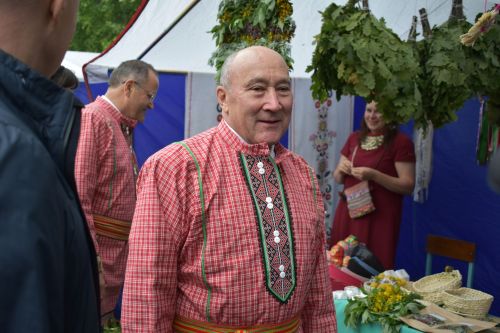 Мар сярысь вера вашкала кубыз?  (1 люкет)