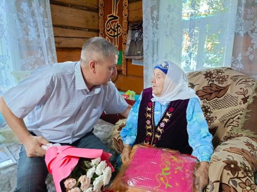 Рафисә апа беркайчан зарлана белми, һәрвакыт булганга канәгать