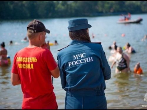 Кызлар батып үлгән