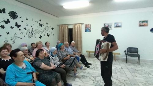 «Наз» да Кили артистлары кунакта булды