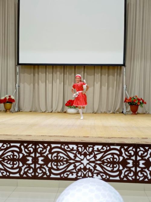 Бөрбашта «Кызлар-йолдызлар» көне үтте