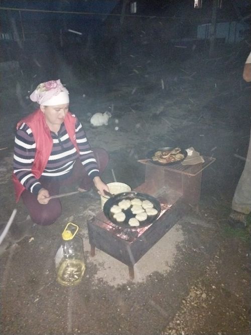 Куныр авылының югары оч балалары зур концерт әзерләп, авылдашларын кунакка дәшкән