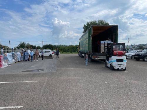 Балтачта махсус хәрби операциядә катнашучыларның гаиләләренә көнкүреш химиясе җыелмалары тапшырыла