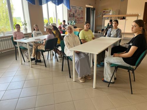 Балтач кызлары «Татлы очрашу»да шарлотка пешерде