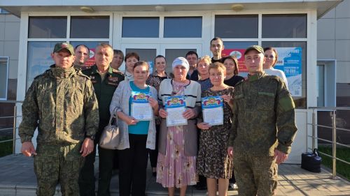 Балтач хәрби комиссары лачындай уллар үстергән әниләргә баш иеп рәхмәт белдерде