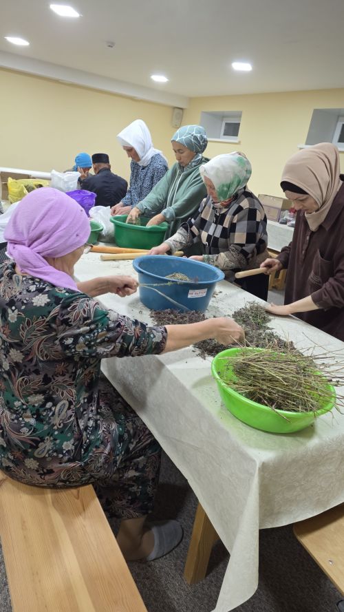 Кичә «Балтач нуры» мәхәлләсендә солдатларга чәй тутырдылар