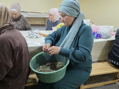 Кичә «Балтач нуры» мәхәлләсендә солдатларга чәй тутырдылар