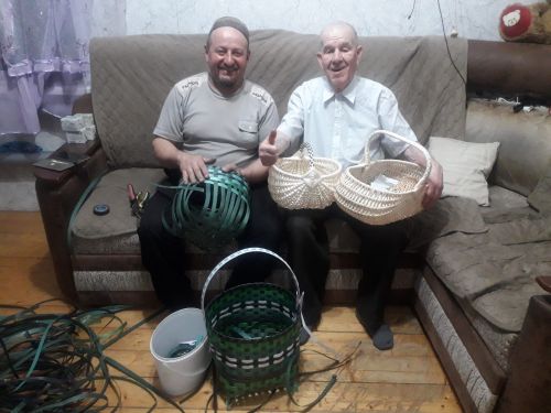 Котьку мед луоз кубыз!