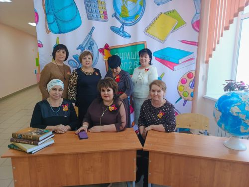 Нөнәгәр урта мәктәбендә сабакташлар очрашты