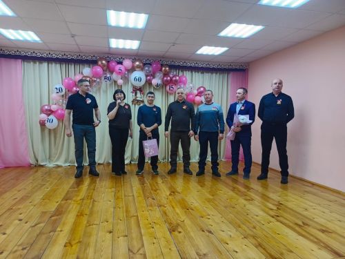 Нөнәгәр урта мәктәбендә сабакташлар очрашты