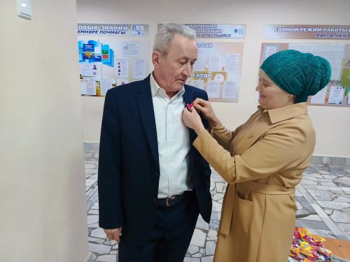 Нөнәгәр урта мәктәбендә сабакташлар очрашты