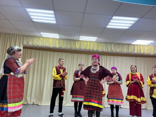 Борнак авылы  яшьләре Торҗага барып кайтты