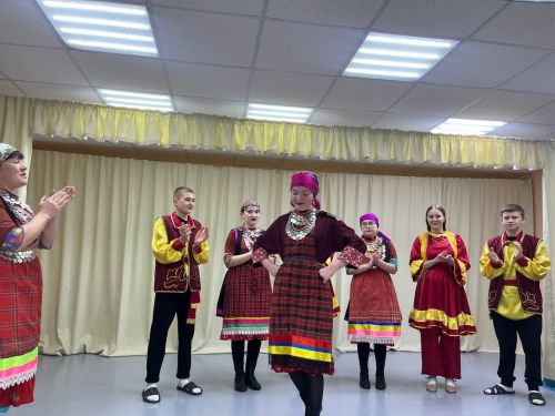Борнак авылы  яшьләре Торҗага барып кайтты