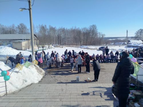 Халык бик теләп язны каршылады