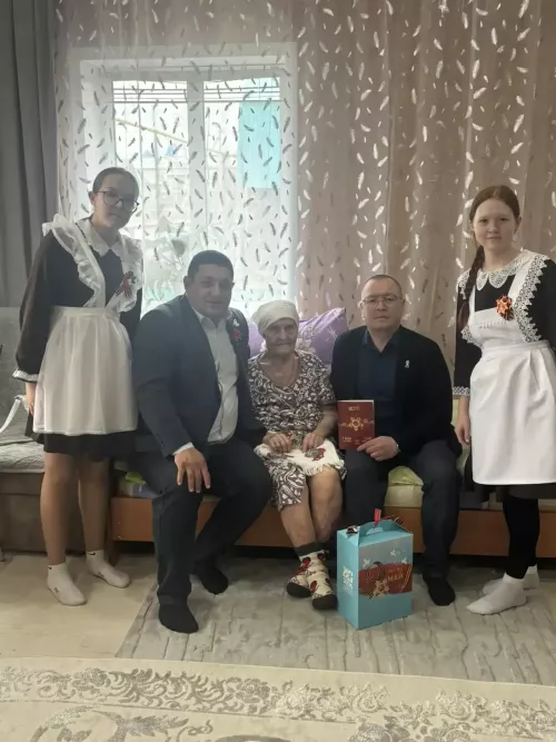 Балтачта Бөек Җиңү көнен каршылап, ветераннарга бүләкләр өләштеләр