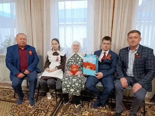 Балтачта Бөек Җиңү көнен каршылап, ветераннарга бүләкләр өләштеләр