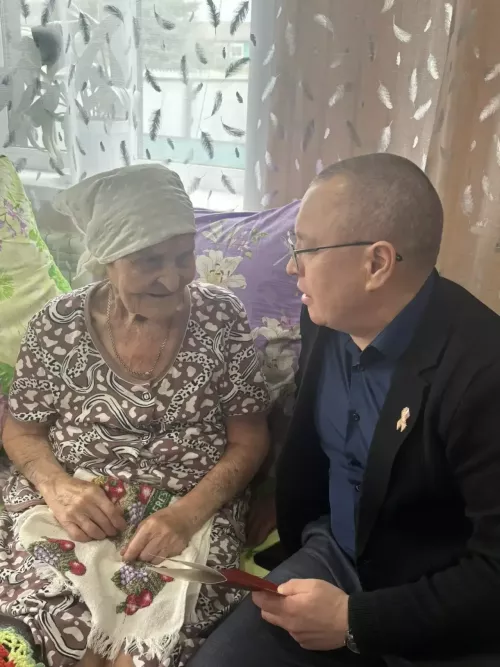 Балтачта Бөек Җиңү көнен каршылап, ветераннарга бүләкләр өләштеләр