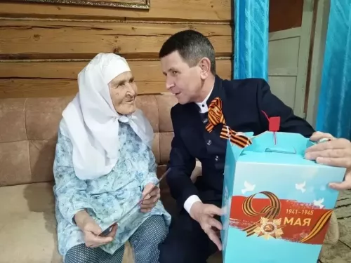 Балтачта Бөек Җиңү көнен каршылап, ветераннарга бүләкләр өләштеләр