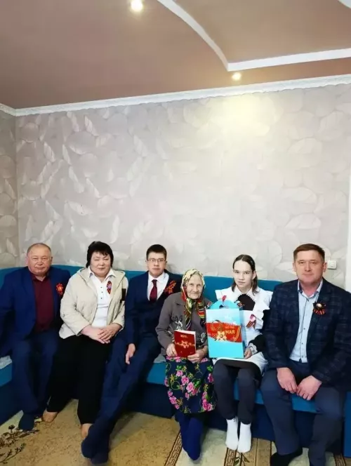 Балтачта Бөек Җиңү көнен каршылап, ветераннарга бүләкләр өләштеләр