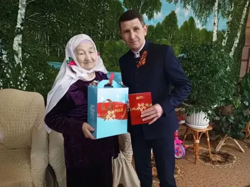 Балтачта Бөек Җиңү көнен каршылап, ветераннарга бүләкләр өләштеләр