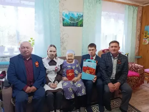 Балтачта Бөек Җиңү көнен каршылап, ветераннарга бүләкләр өләштеләр