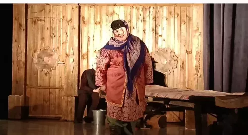Сыйныфыбыз белән спектакль карарга бардык