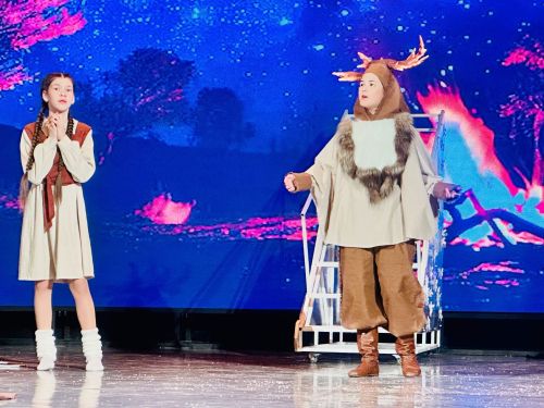 Норма мәктәбенең «Сәйяр» театр фестивале җиңүчеләре «Бозны эреткән йөрәк» спектаклен тәкъдим итте