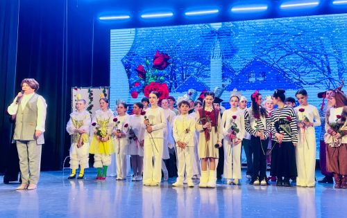 Норма мәктәбенең «Сәйяр» театр фестивале җиңүчеләре «Бозны эреткән йөрәк» спектаклен тәкъдим итте