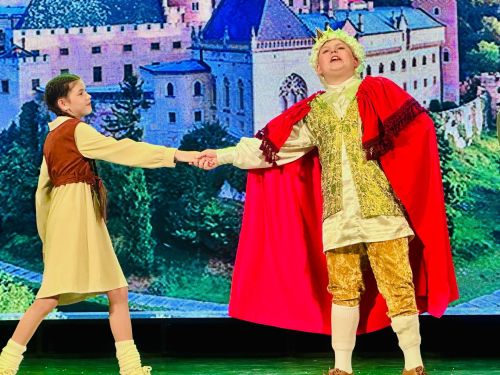 Норма мәктәбенең «Сәйяр» театр фестивале җиңүчеләре «Бозны эреткән йөрәк» спектаклен тәкъдим итте