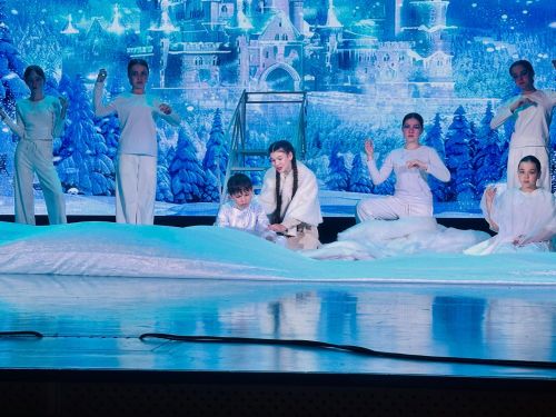 Норма мәктәбенең «Сәйяр» театр фестивале җиңүчеләре «Бозны эреткән йөрәк» спектаклен тәкъдим итте
