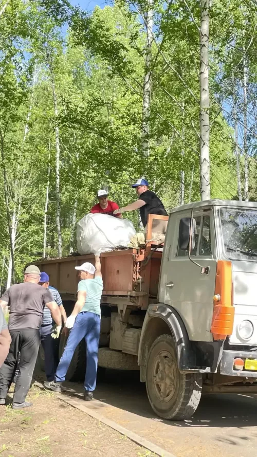 Бүген «Сабантуй» ял паркында өмә уза