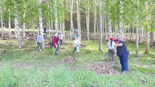 Бүген «Сабантуй» ял паркында өмә уза