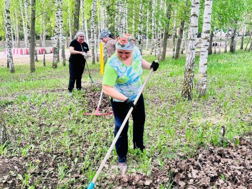 Бүген «Сабантуй» ял паркында өмә уза