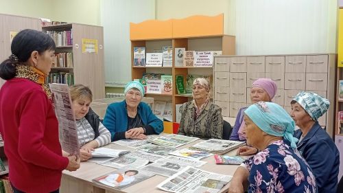 Борнак халкы газета-журналларны яратып укый