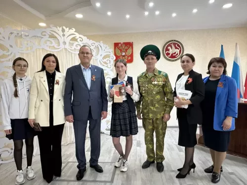 Балтачта Җиңүнең 81 еллыгы уңаеннан  яшь гражданнарга паспорт тапшырдылар
