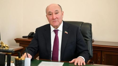 МАРАТ ГОТЫФ улы ӘХМӘТОВның бүген туган көне