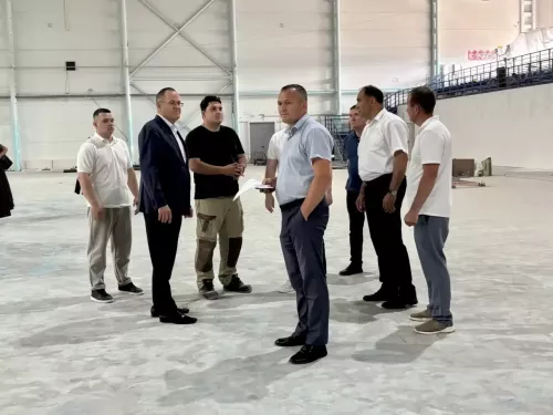 Балтач районы башлыгы төзелеш объектларында булып, эш барышы белән танышты