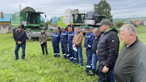 Балтачта комбайннар парады башланды