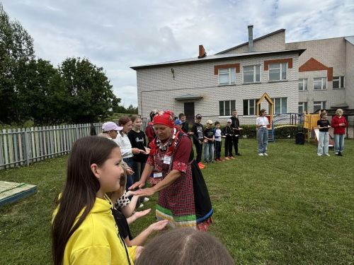 «Ура, Авылга!» — Ӟаныын