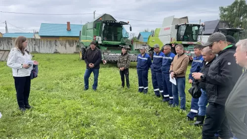 Балтачта комбайннар парады башланды