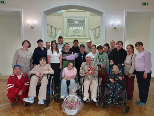 ИлГәрәй «Фикердәш»ләрне үз  концертына чакырган