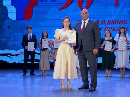 Балтачта 42 егет-кызга «Укудагы аерым уңышлары өчен» I һәм II дәрәҗә медальләр тапшырылды