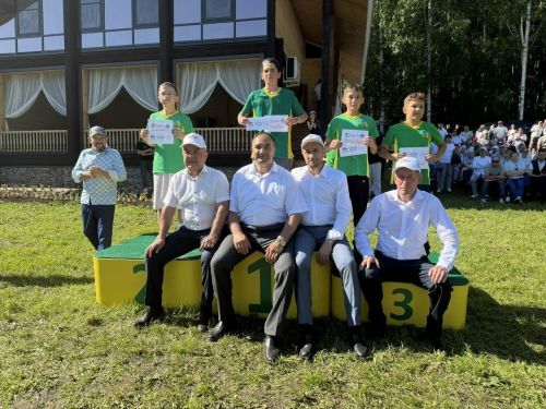 Балтач сабантуеның балалар арасында көрәш батырлары