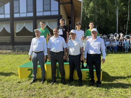 Балтач сабантуеның балалар арасында көрәш батырлары