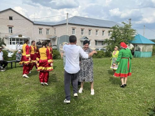 «Дуслык белән көчле без»